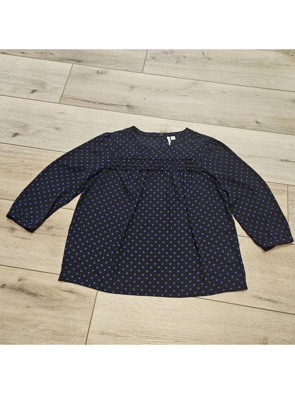 Elle Top Women Size Large Black Blue Polka Dots ¾ Sleeve Flowy Blouse Sheer